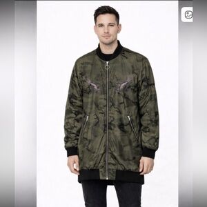 Men's Rock & Republic Jacket Camouflage Bomber Windbreaker Embroidered Birds M.